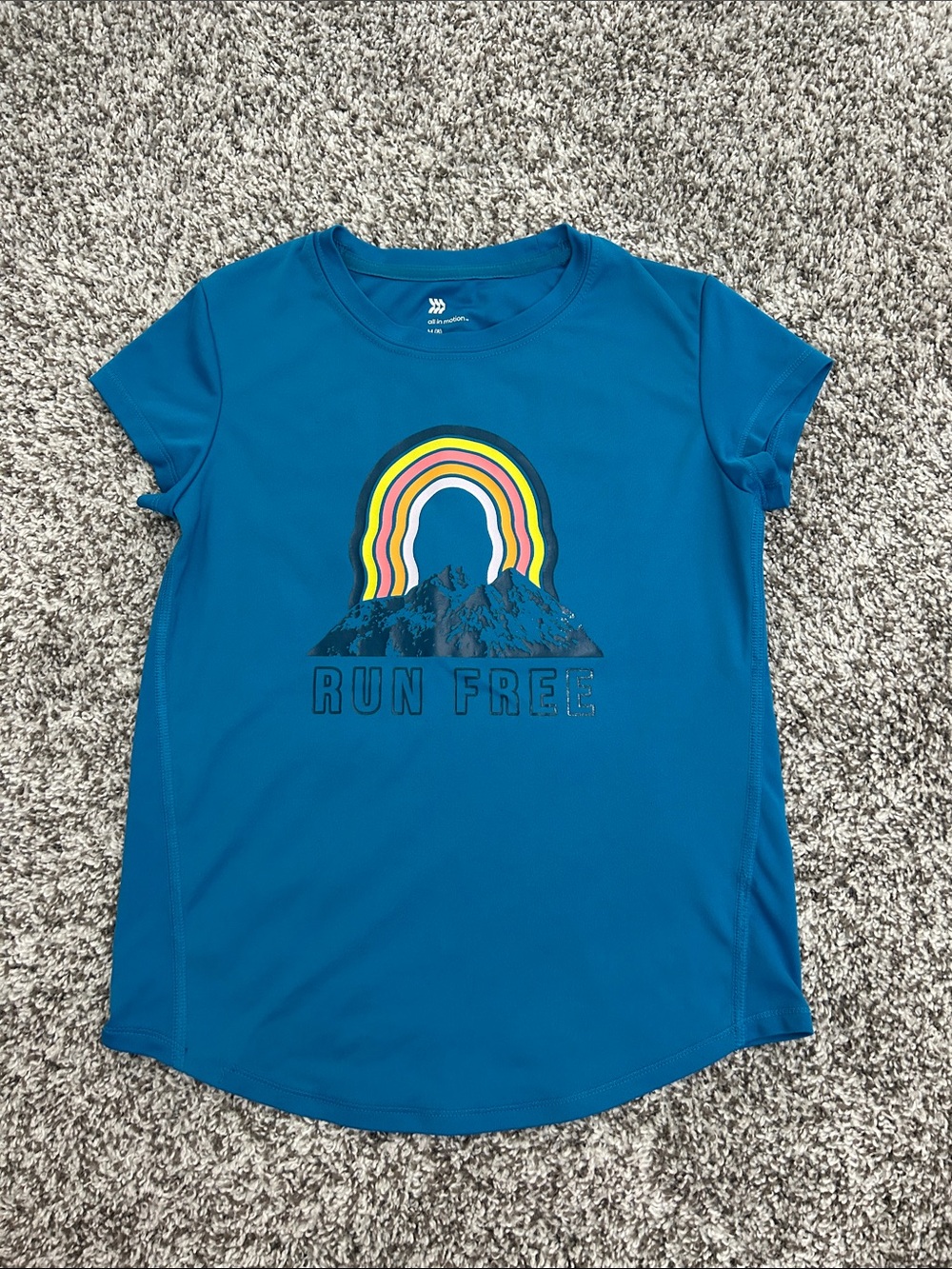 Girl’s All in Motion Short Sleeve Graphic Tee Sz M